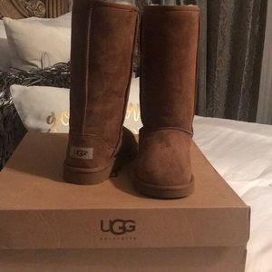 Ugg